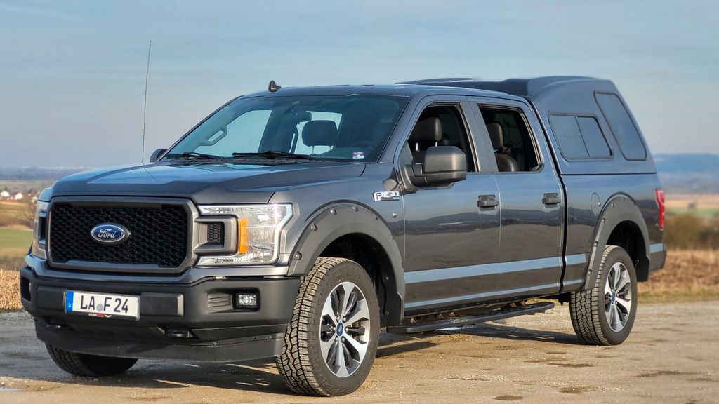 Bild des Angebotes Ford F 150 XLT 5,0L V8 4x4 SuperCrew Hardtop 2m Bed