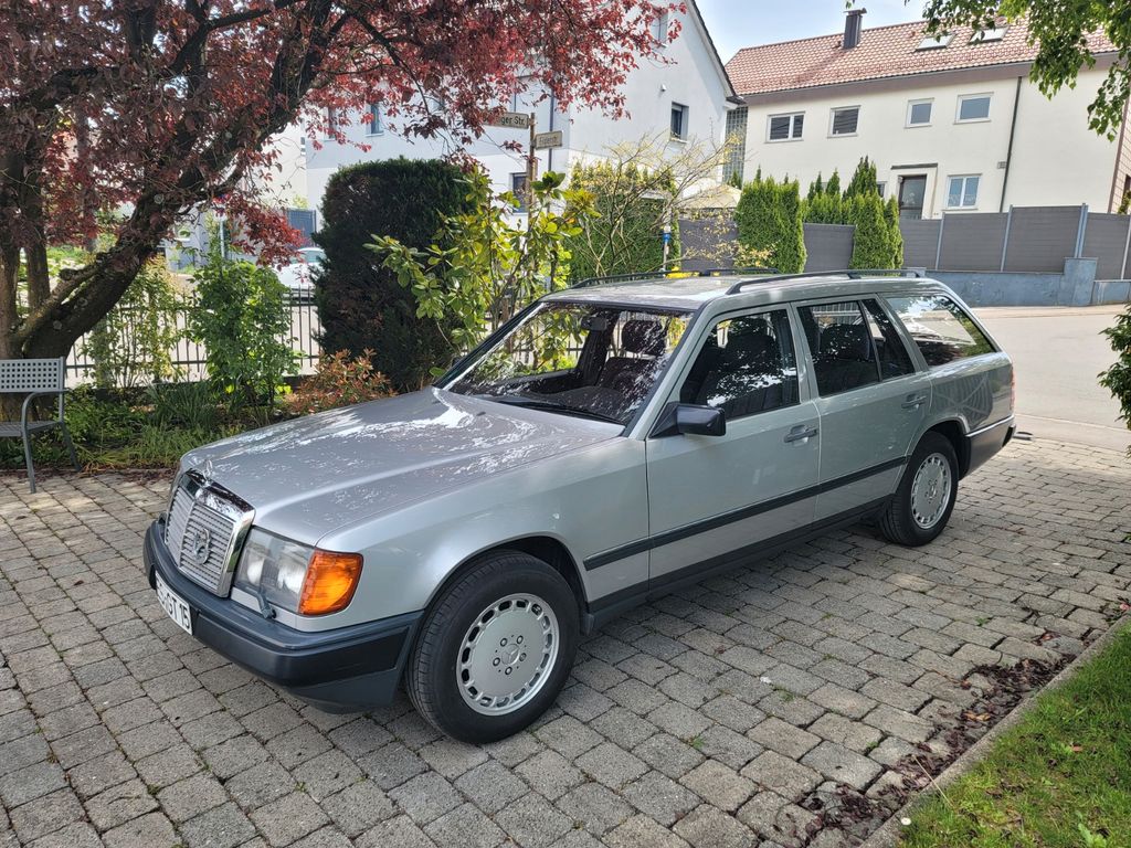 Mercedes-Benz 230 TE W124 / S124