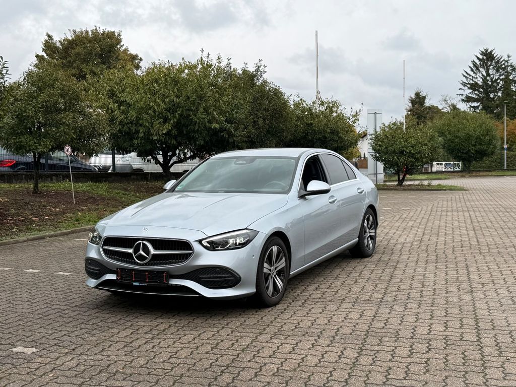 Bild des Angebotes Mercedes-Benz C180 Lim Avantgarde Nur 10 TKM/360°/LED/AHK
