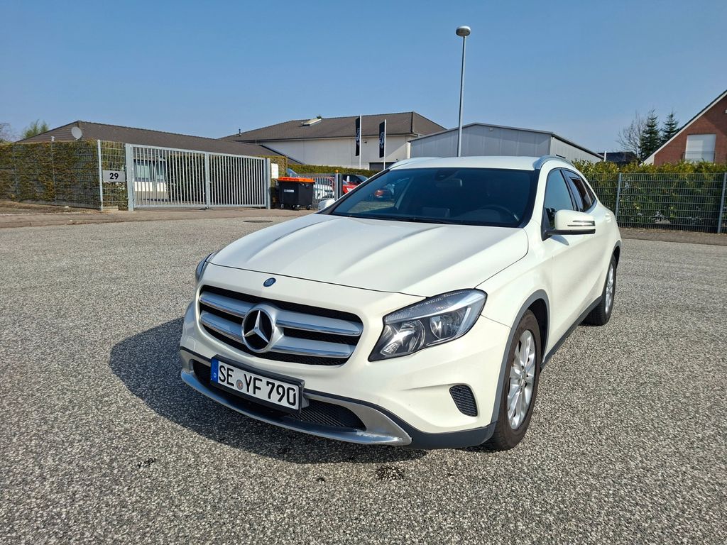 Bild des Angebotes Mercedes-Benz Sehr gepflegt MB GLA 220