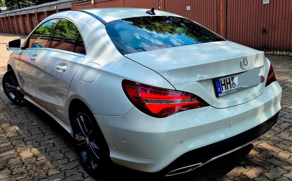 Bild des Angebotes Mercedes-Benz CLA 180 Urban/7G-TRONIC/Limousine