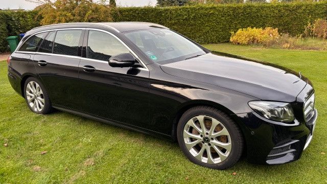 Bild des Angebotes Mercedes-Benz 350 d, T Modell-Kombi mit Leistung u. Komfort