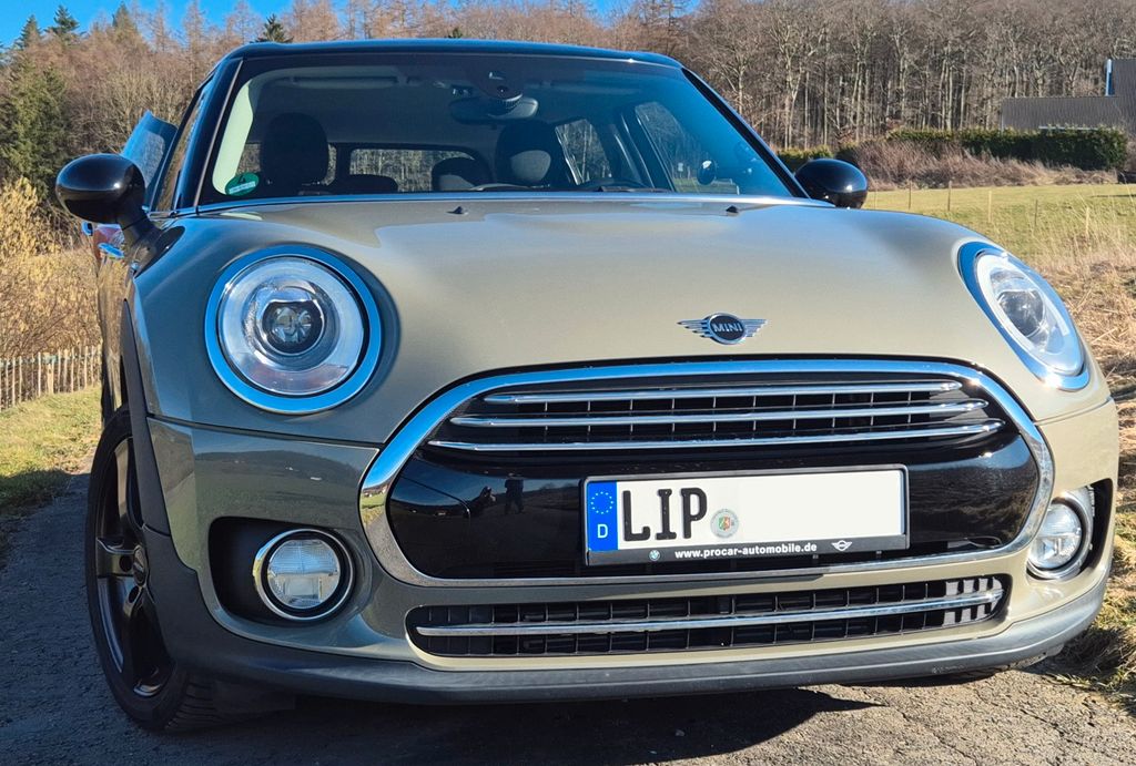 Bild des Angebotes MINI Cooper Clubman Chili