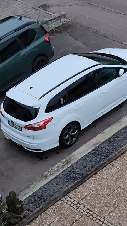 Ford Focus 2,0 EB ST Turnier ST