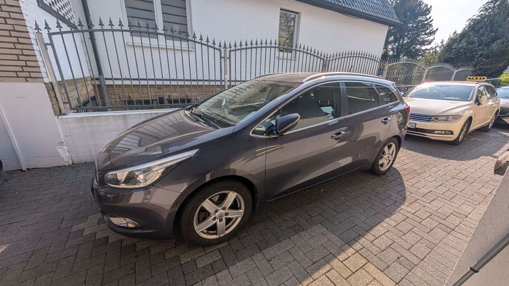 Bild des Angebotes Kia cee'd Sportswagon 1.6 GDI DCT Spirit, AHK, Navi