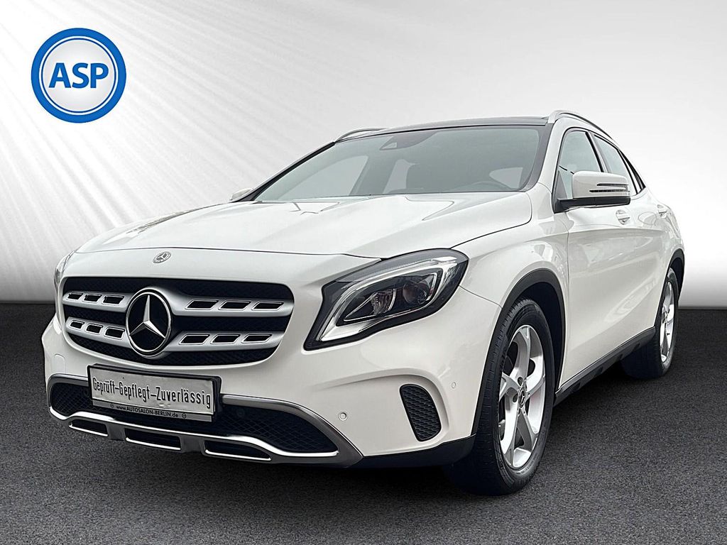 Bild des Angebotes Mercedes-Benz GLA 180 7G-DCT Urban LED NAVI PANO SHZ PDC