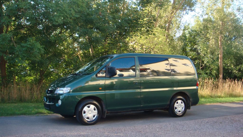 Hyundai H1  2.4  PKW / 7-Sitze
