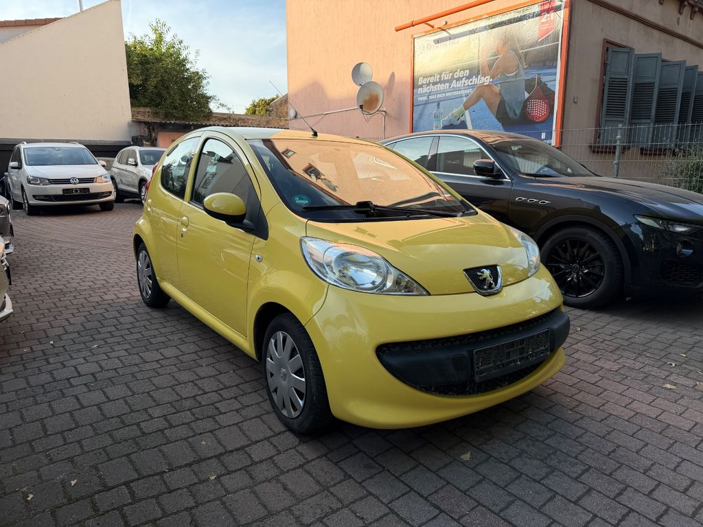 Bild des Angebotes Peugeot 107 Filou 2.Hand Wenig Km! Automatik Klima TUV!
