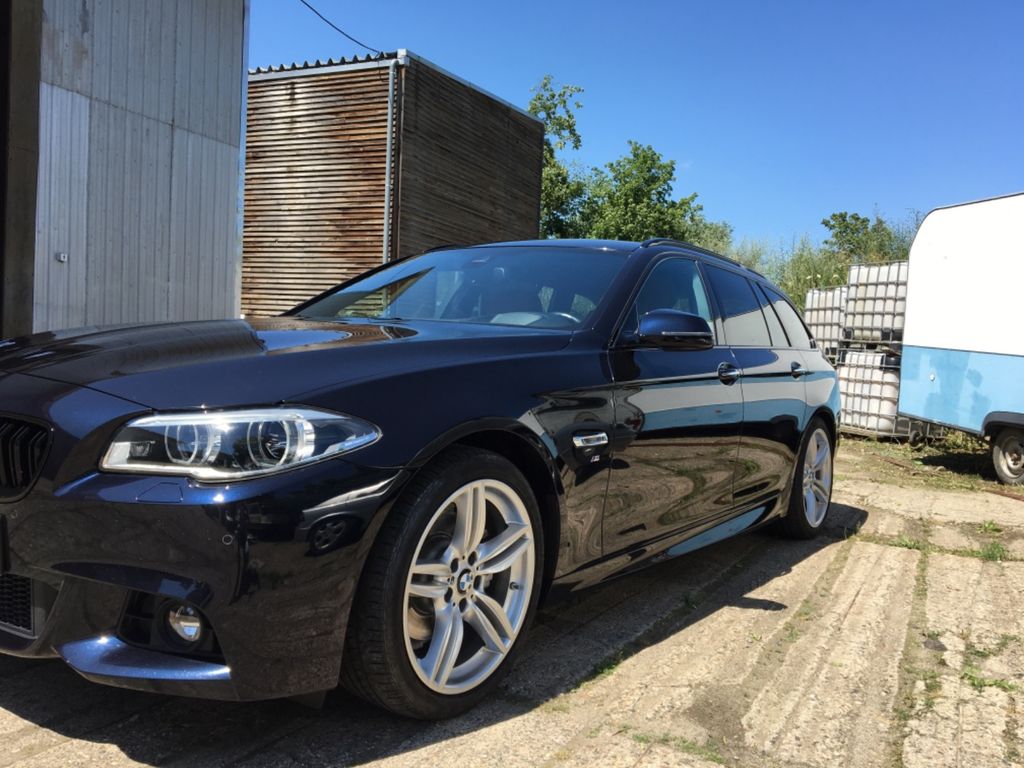 Bild des Angebotes BMW 520d A Touring M-Sport Paket Performance Sitze