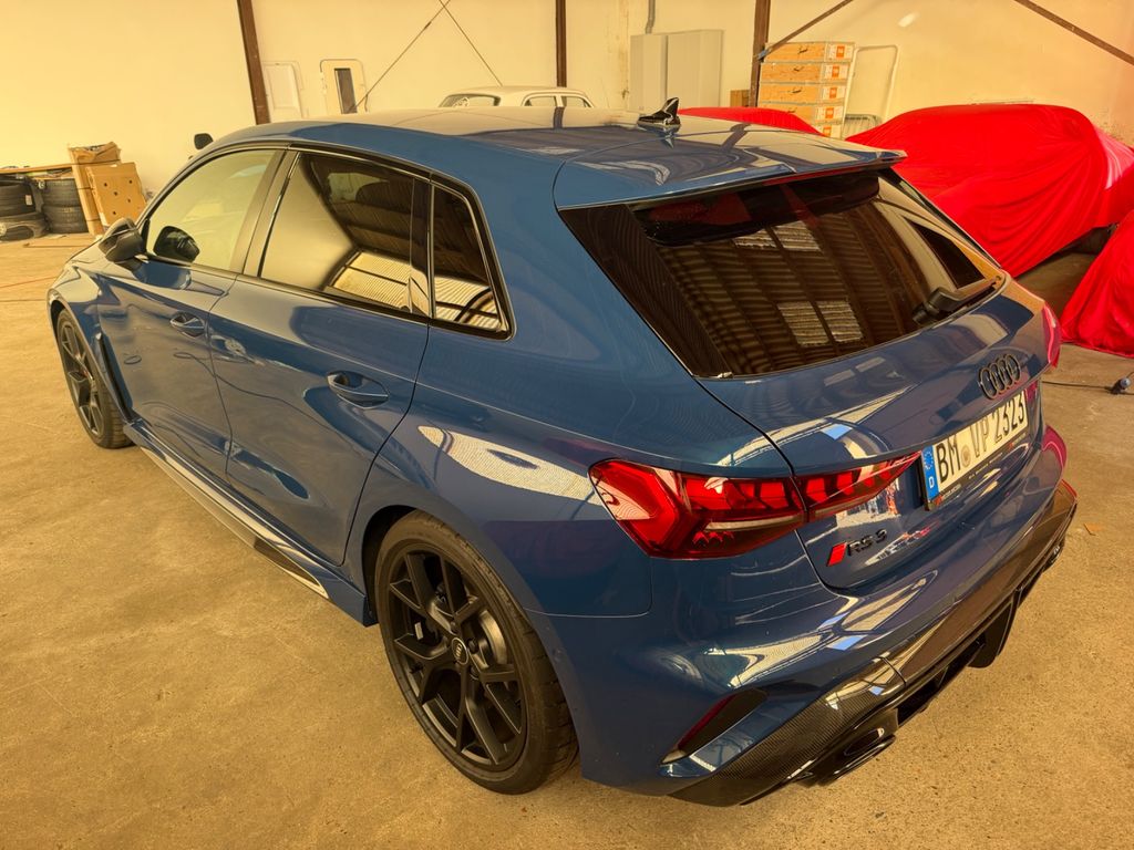 Bild des Angebotes Audi RS3 Sportback CARBON INNEN + AUSSEN MATRIX