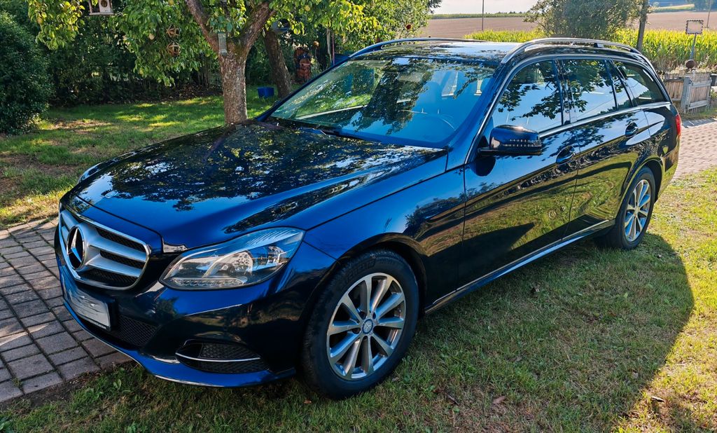 Bild des Angebotes Mercedes-Benz E 220 BlueTEC BlueEFF. Standard