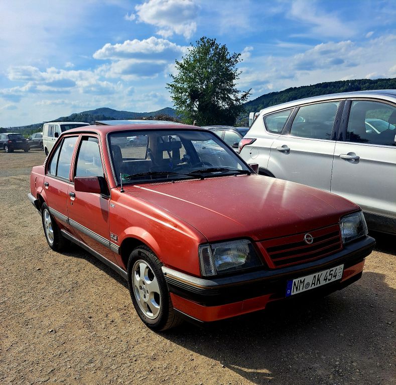 Opel Ascona c 1.6i GLS Exclusiv TÜV 04/28 5-Gang