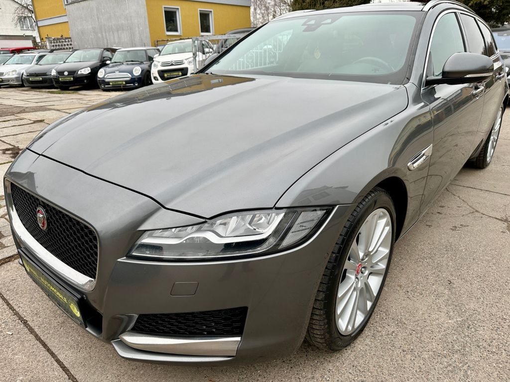 Bild des Angebotes Jaguar XF Sportbrake Portfolio AWD*Pano *Led*Kam*2 Hand