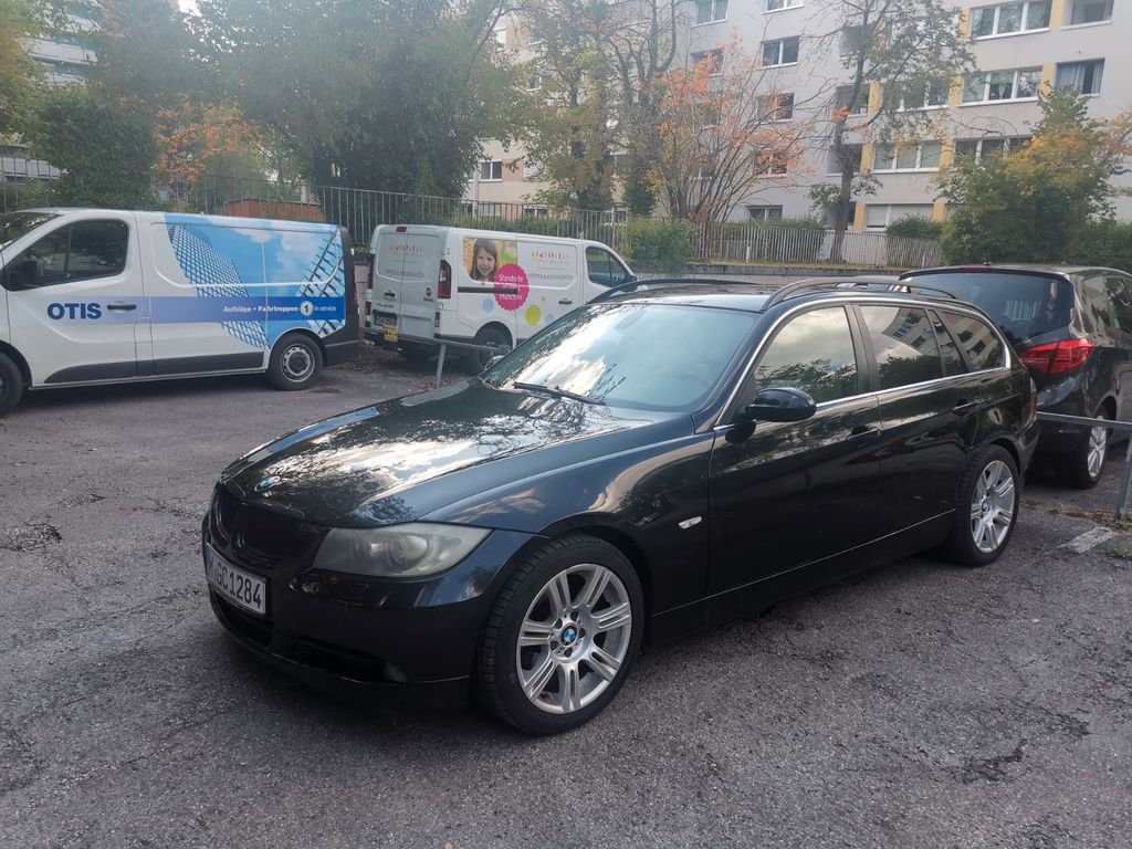 Bild des Angebotes BMW 325i touring -