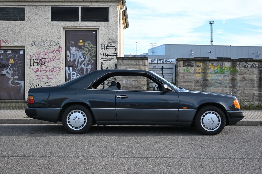 Bild des Angebotes Mercedes-Benz 300 CE 24v