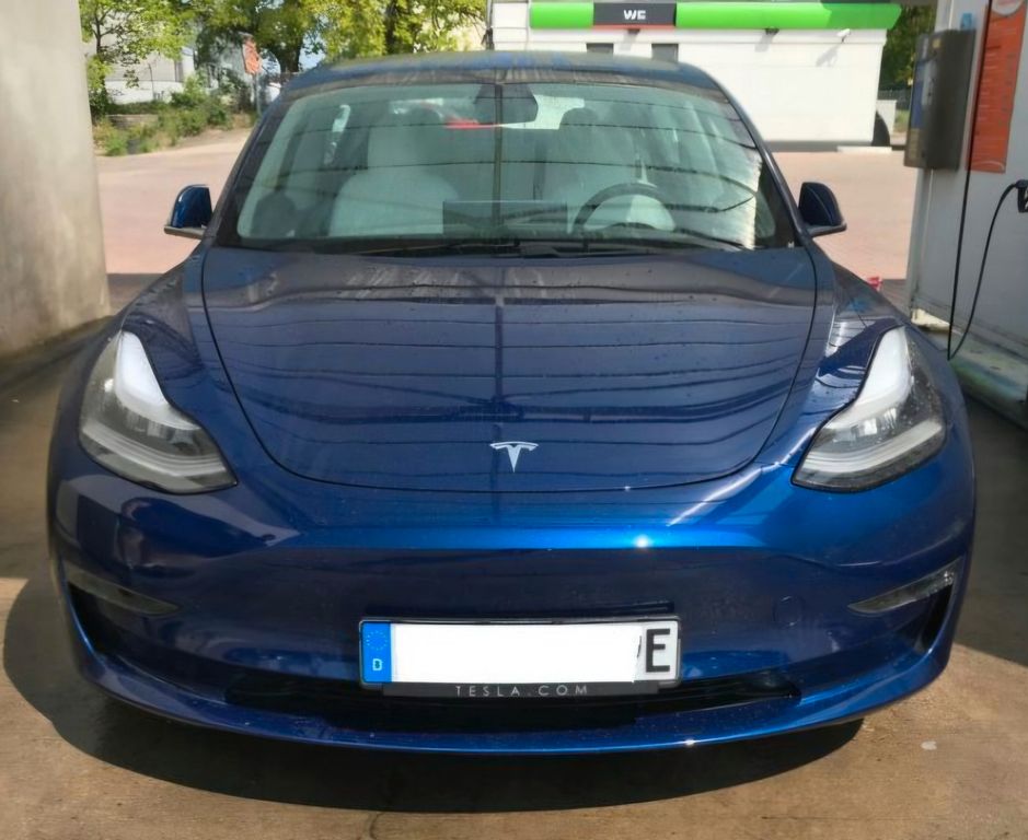 Tesla Model 3 Long Range Dual AWD 79kwh 440PS TÜV NEU!