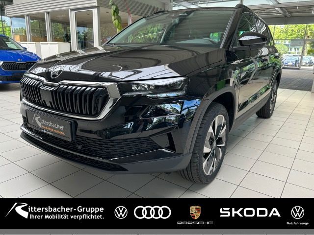 Bild des Angebotes Skoda Karoq Tour 1,5 TSI 110 kW 7-Gang-DSG Verfügbar a