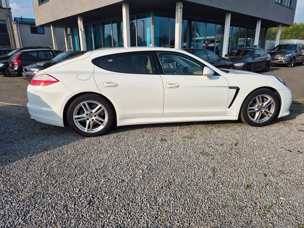 Bild des Angebotes Porsche Panamera 4 Platinum Edition Leder Kamera TOP