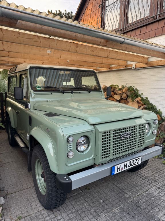 Bild des Angebotes Land Rover Defender 90 Heritage Edition