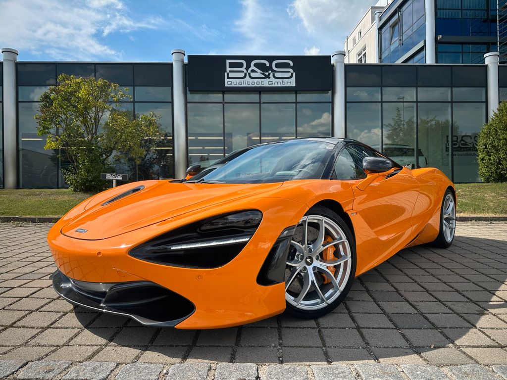 Bild des Angebotes McLaren 720S SPIDER PERFOR. PLUS.KERAMIK|CARBON|LIFT|B&W