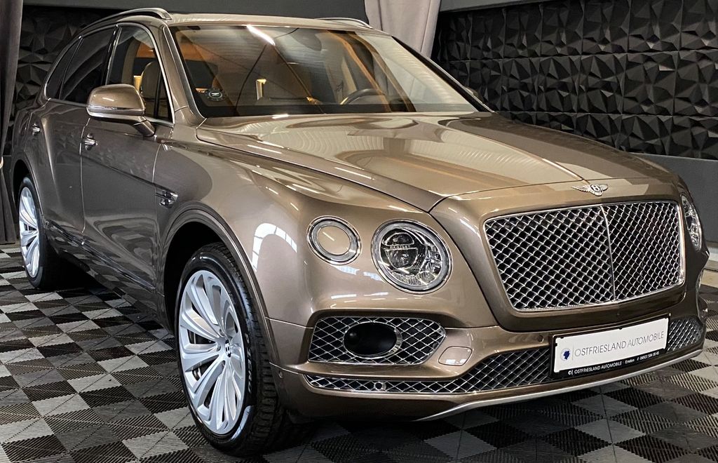 Bild des Angebotes Bentley Bentayga 6.0 W12 4WD Massagesitze, Pano,AHK