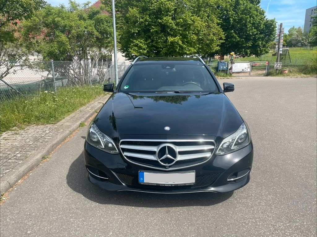 Bild des Angebotes Mercedes-Benz E 220 BlueTEC 4MATIC T Autom.