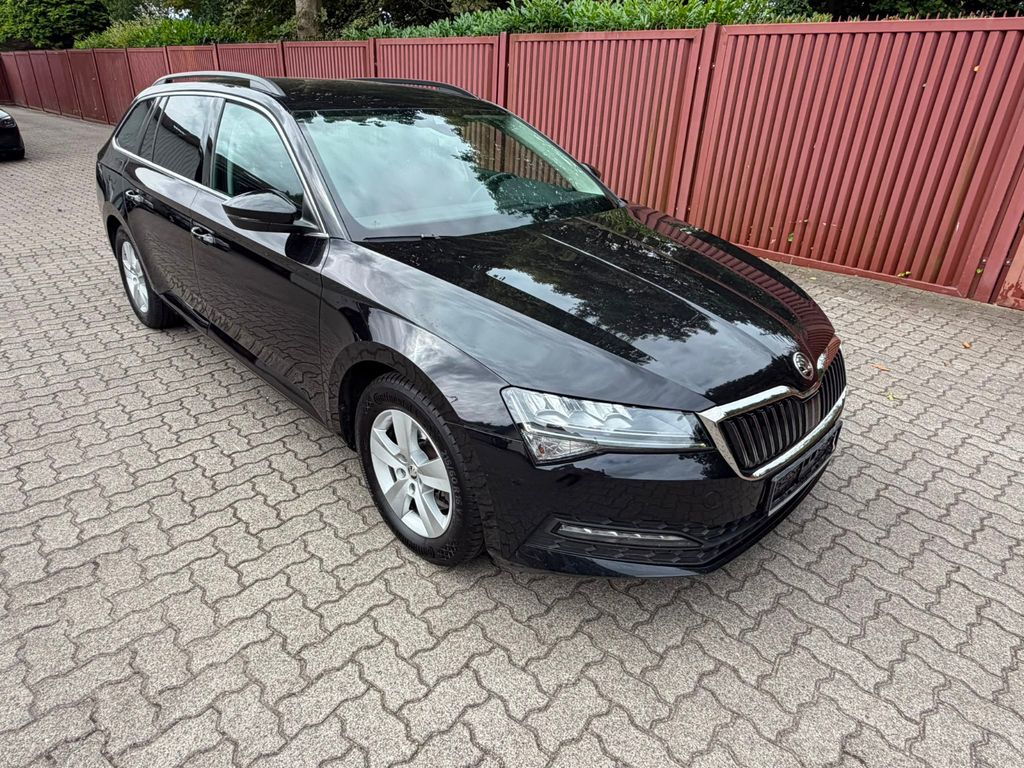 Bild des Angebotes Skoda Superb Combi Ambition DSG