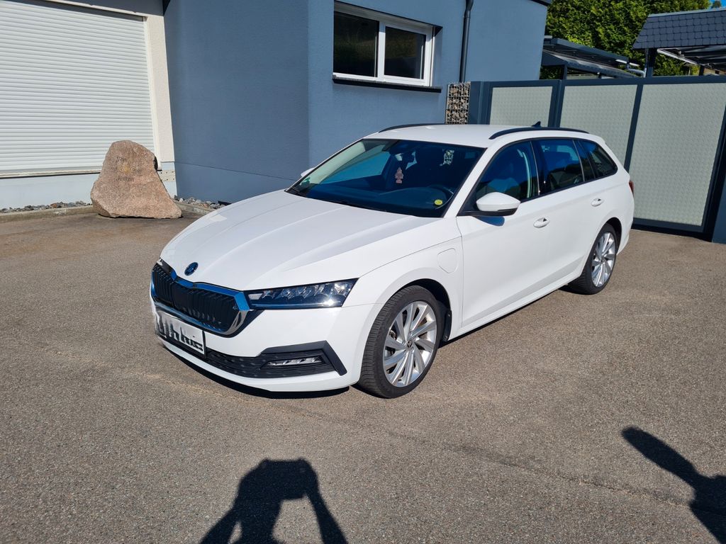 Bild des Angebotes Skoda Octavia 1.4 TSI iV DSG CLEVER COMBI CLEVER
