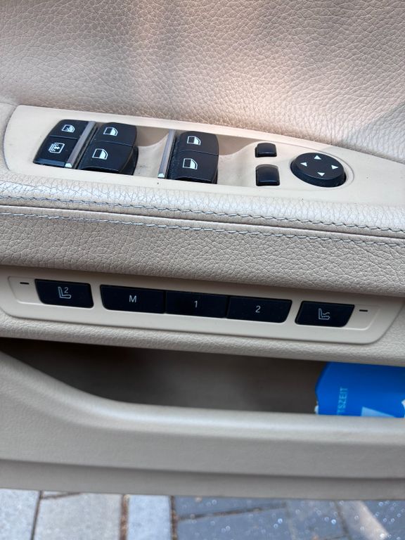 Bild des Angebotes BMW 730d xDrive -