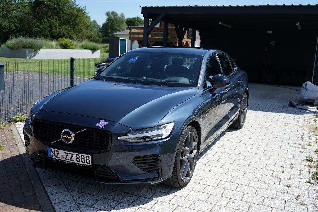 Bild des Angebotes Volvo S60 T8 Recharge AWD Ultimate Dark 360° Standheiz