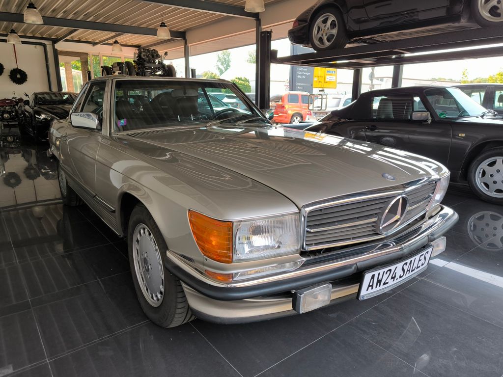 Bild des Angebotes Mercedes-Benz SL 560 Restauriert/Wertgutachten/Note 2+