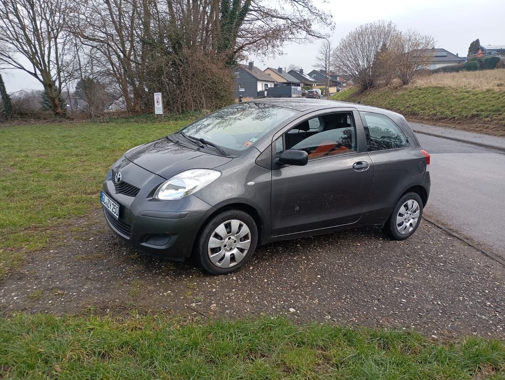 Bild des Angebotes Toyota Yaris 1,33-l-Dual-VVT-i Sol Sol
