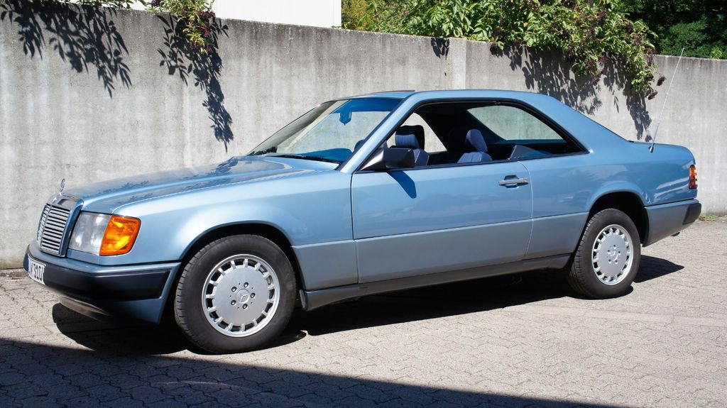 Bild des Angebotes Mercedes-Benz CE 300 w124