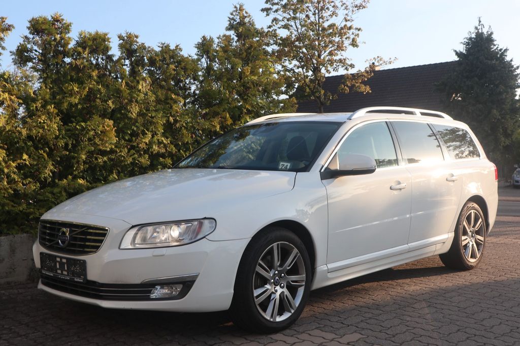 Bild des Angebotes Volvo V70 D5 Summum *Unfallfrei/Standhzg./Schaltung*
