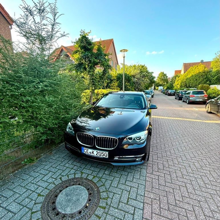 Bild des Angebotes BMW 730d -