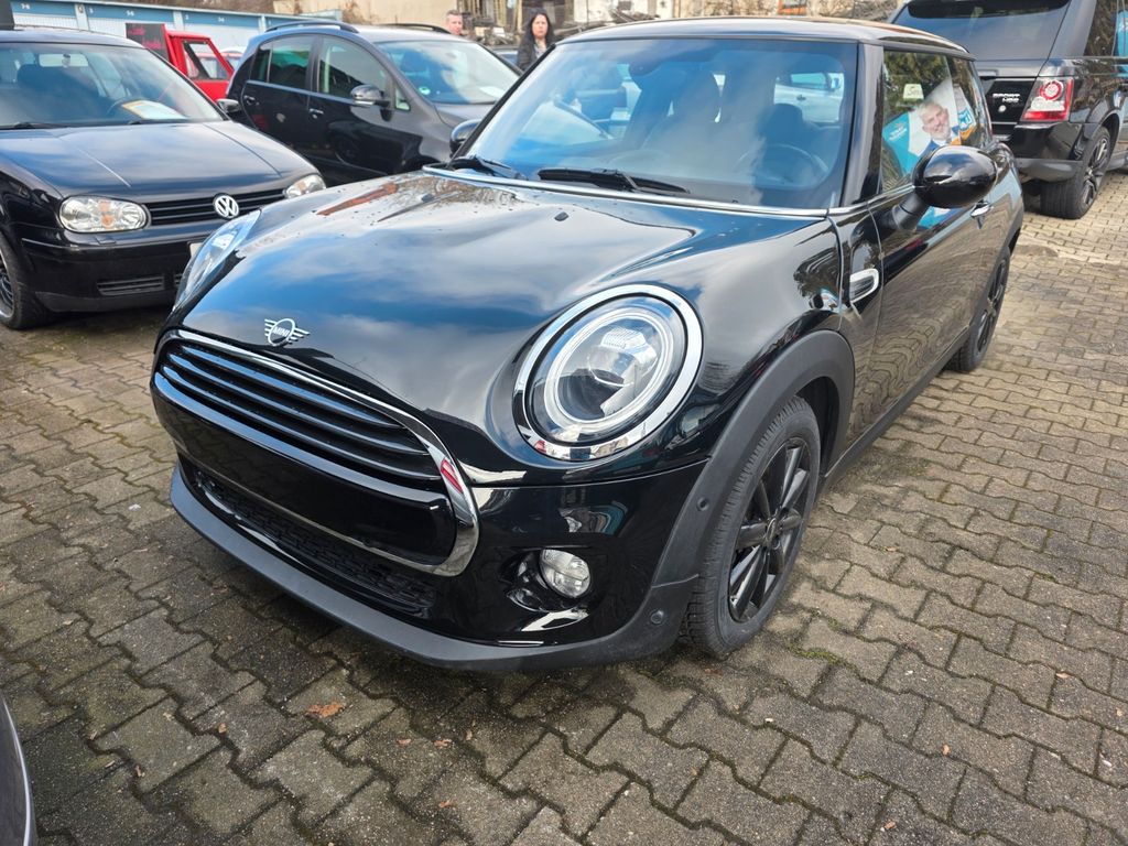 Bild des Angebotes MINI COOPER D  Automatik Schwarz/Schwarz