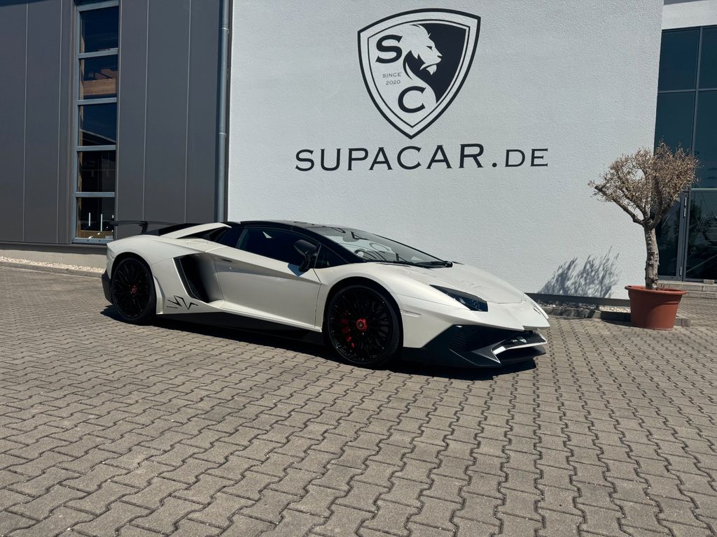 Bild des Angebotes Lamborghini Aventador LP 750-4 SV Roadster*Carbon*Garantie*