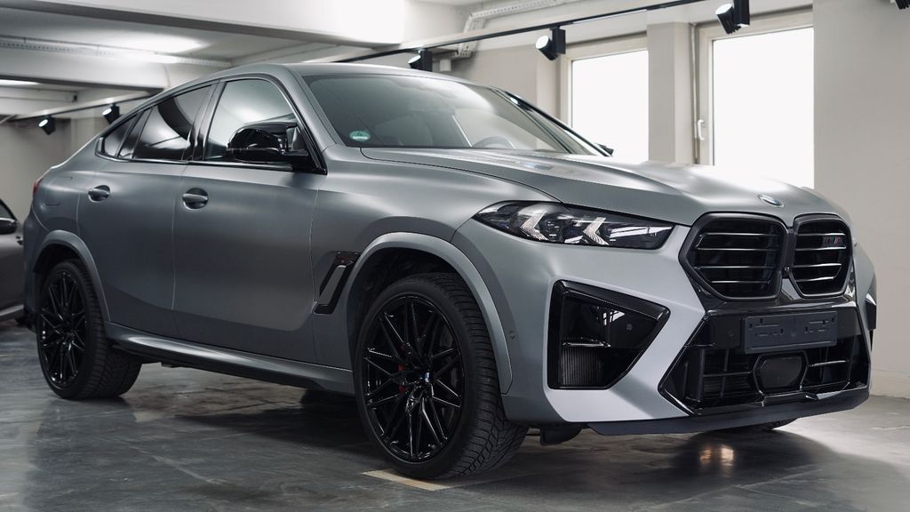 Bild des Angebotes BMW X6 M Competition Drivers 360 Carbon B&W  Massage