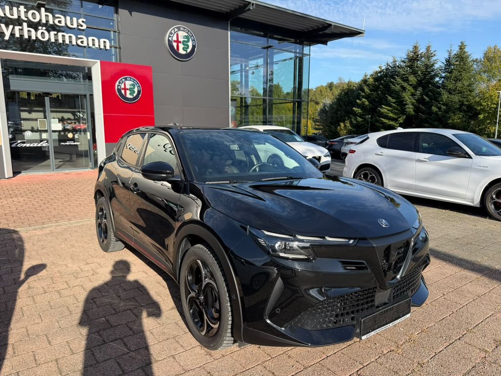 Bild des Angebotes Alfa Romeo Junior Ibrida 1.2 VGT 48V-Hybrid 100 kW Speciale