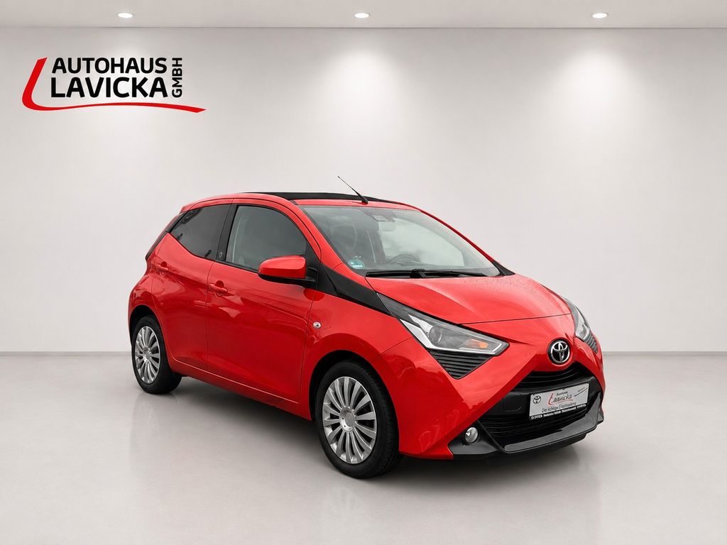 Bild des Angebotes Toyota Aygo AYGO x-play Team D
