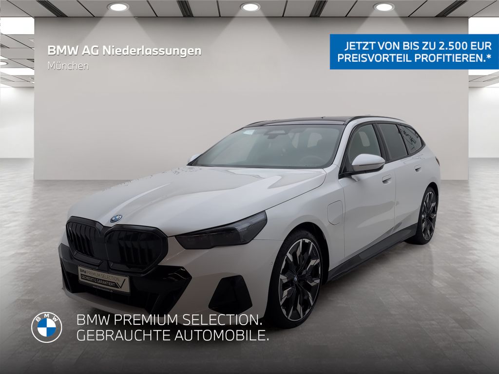 Bild des Angebotes BMW 550e xDrive Touring M Sport AHK LiveCockpitProf