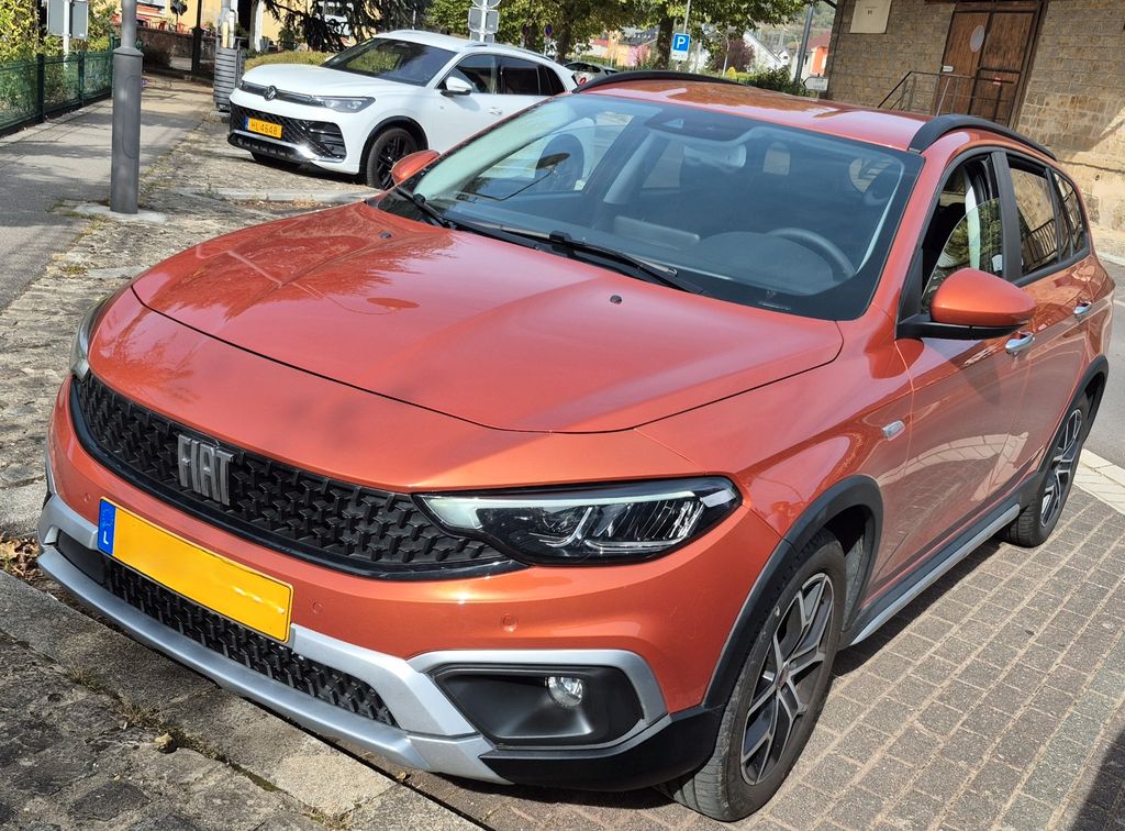 Fiat Tipo HYBRID 1.5 GSE CROSS DCT CROSS