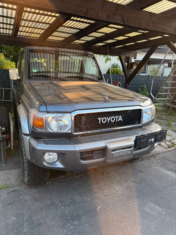 Bild des Angebotes Toyota Land Cruiser GRJ71