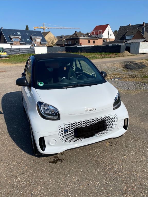 Bild des Angebotes Smart ForTwo coupé 60kW EQ Batterie - 22kW-Bordlader