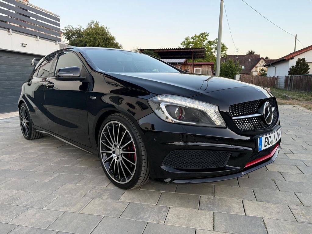 Bild des Angebotes Mercedes-Benz A 250*4MATIC*Sport*AMG*Pano-Dach*Kamera*19 Zoll