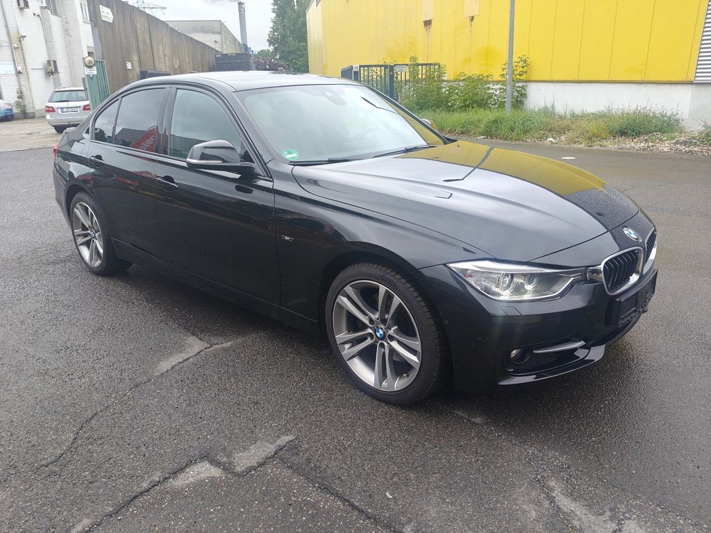 Bild des Angebotes BMW 328i xDrive - Automatik / Sport Line / Top