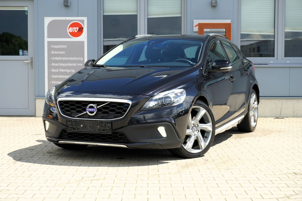 Bild des Angebotes Volvo V40 Cross Country Momentum*Navi*TempoM.*SHZ*PDC