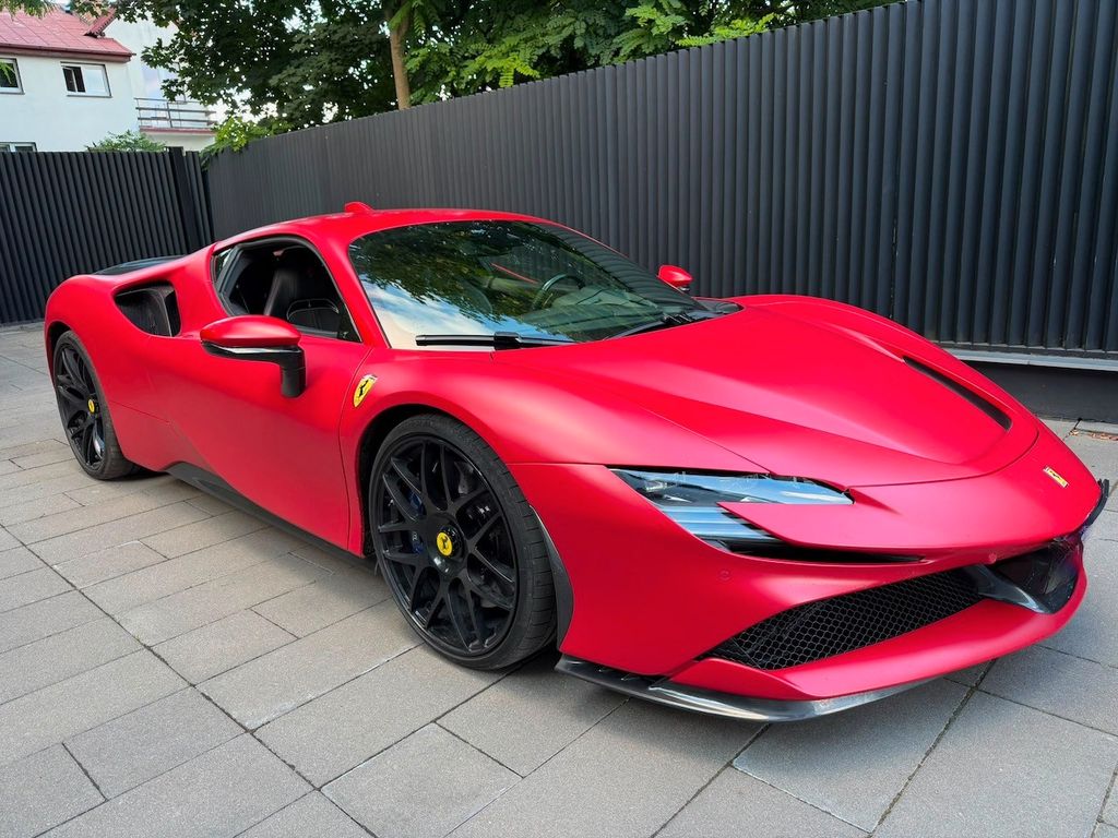 Bild des Angebotes Ferrari SF90 *Lift *Carbon *AFS *Carplay *MATT LACKIERUN