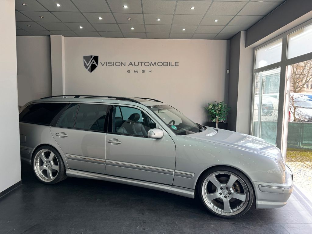 Bild des Angebotes Mercedes-Benz E 55 AMG T 4-MATIC VOLLAUSSTATTUNG  / 1 of 12