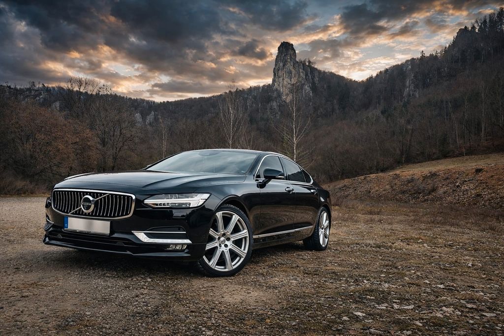 Bild des Angebotes Volvo S90 Inscription D5 AWD, B&W, 360*, Massage